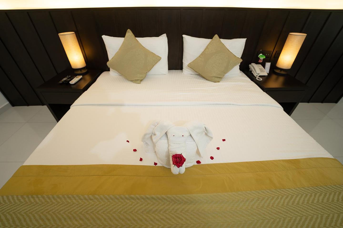 Good Wood Airport Hotel Katunayaka Zewnętrze zdjęcie